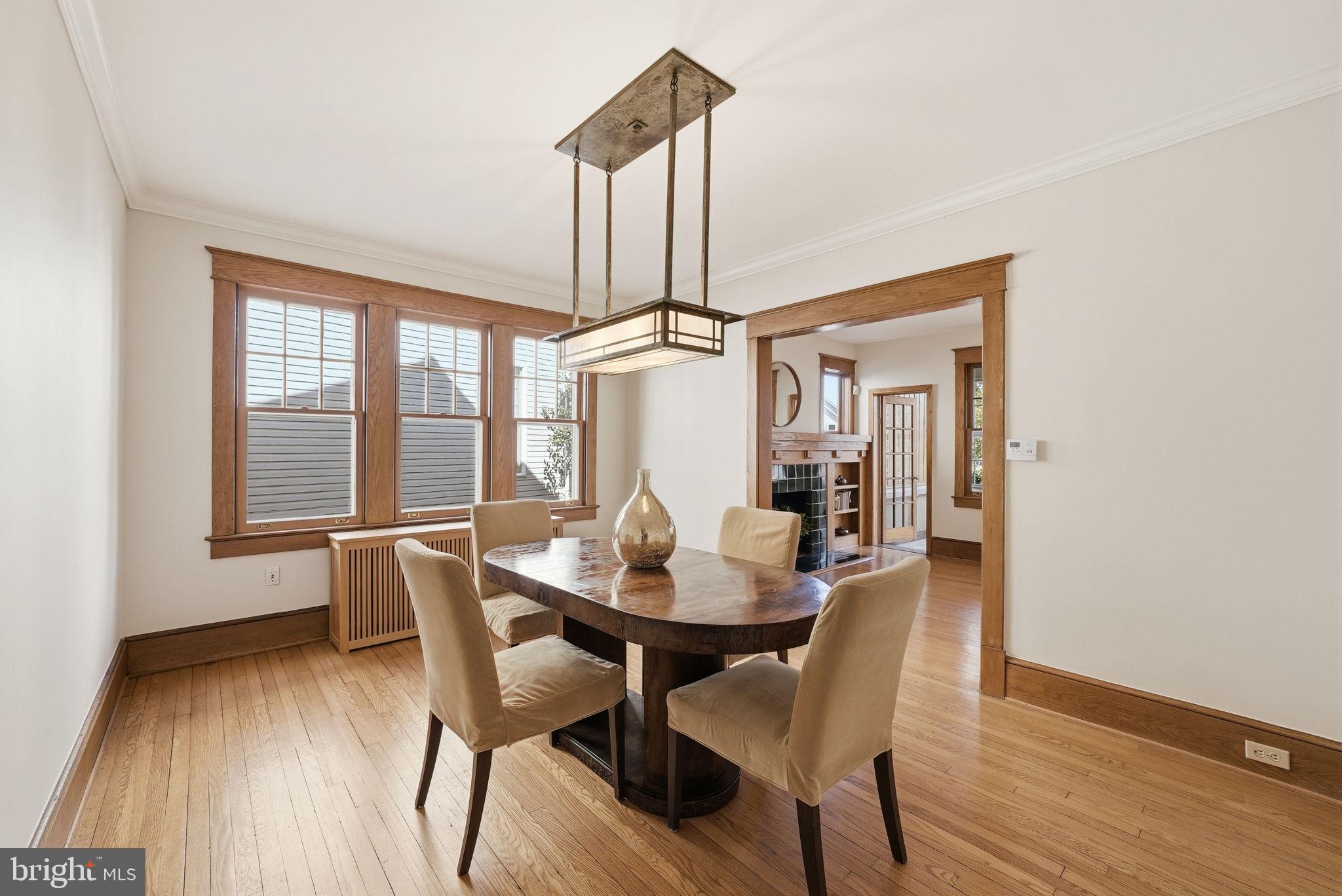 1526 N EDGEWOOD STREET