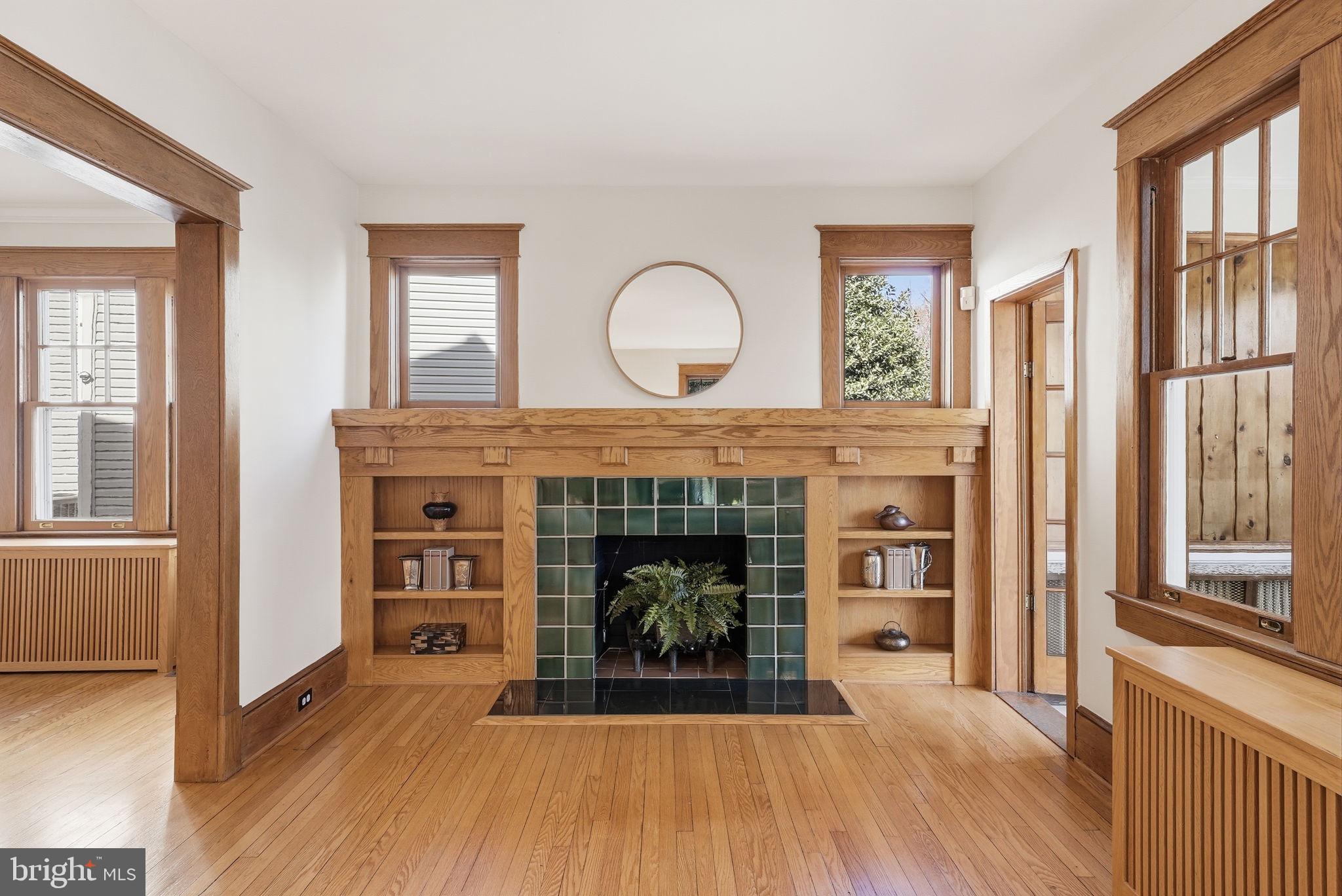 1526 N EDGEWOOD STREET