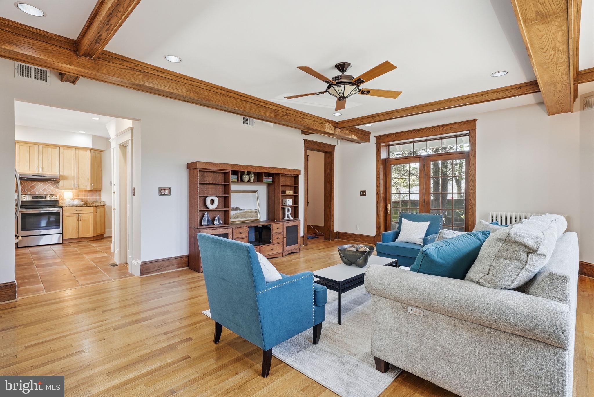 1526 N EDGEWOOD STREET