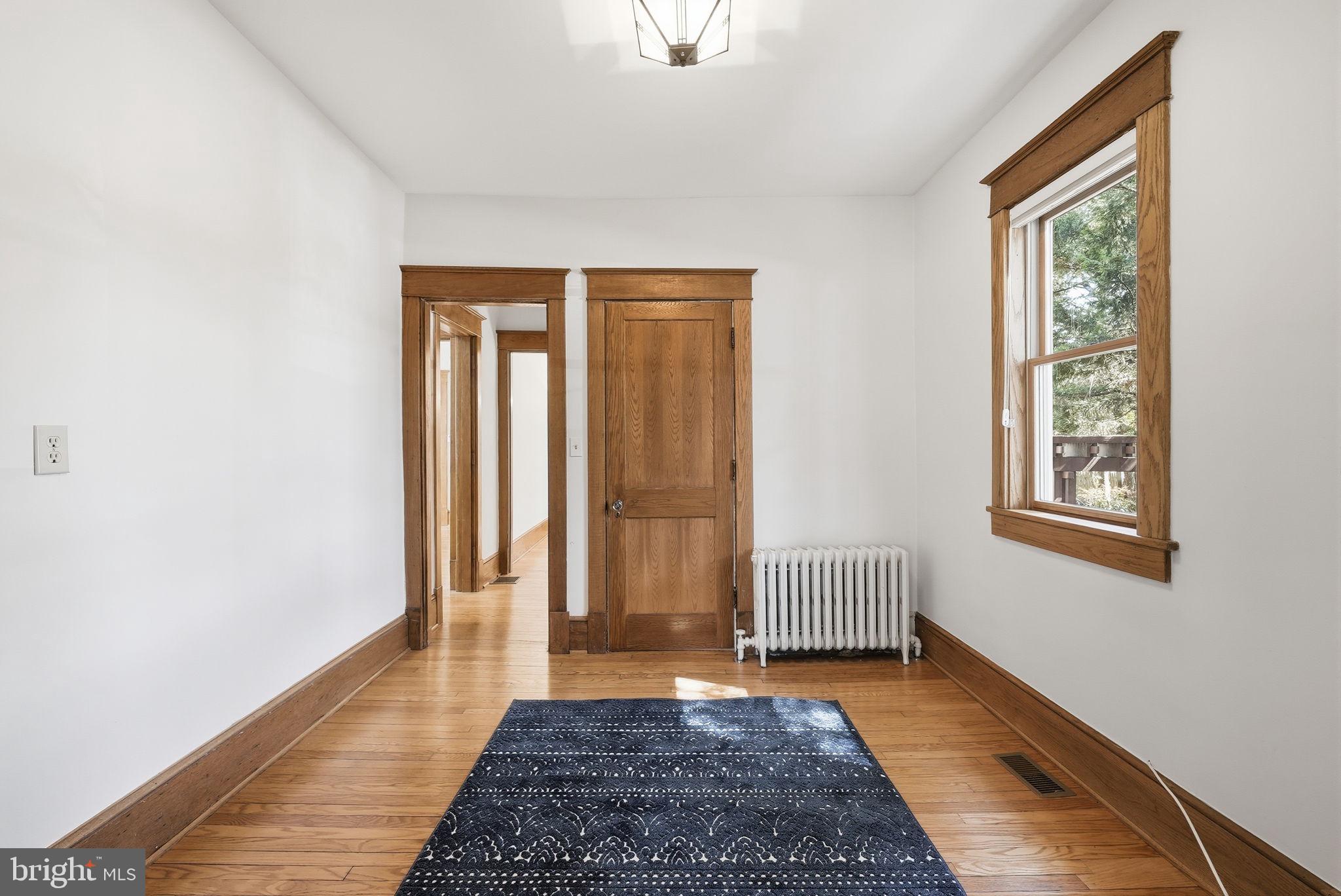 1526 N EDGEWOOD STREET