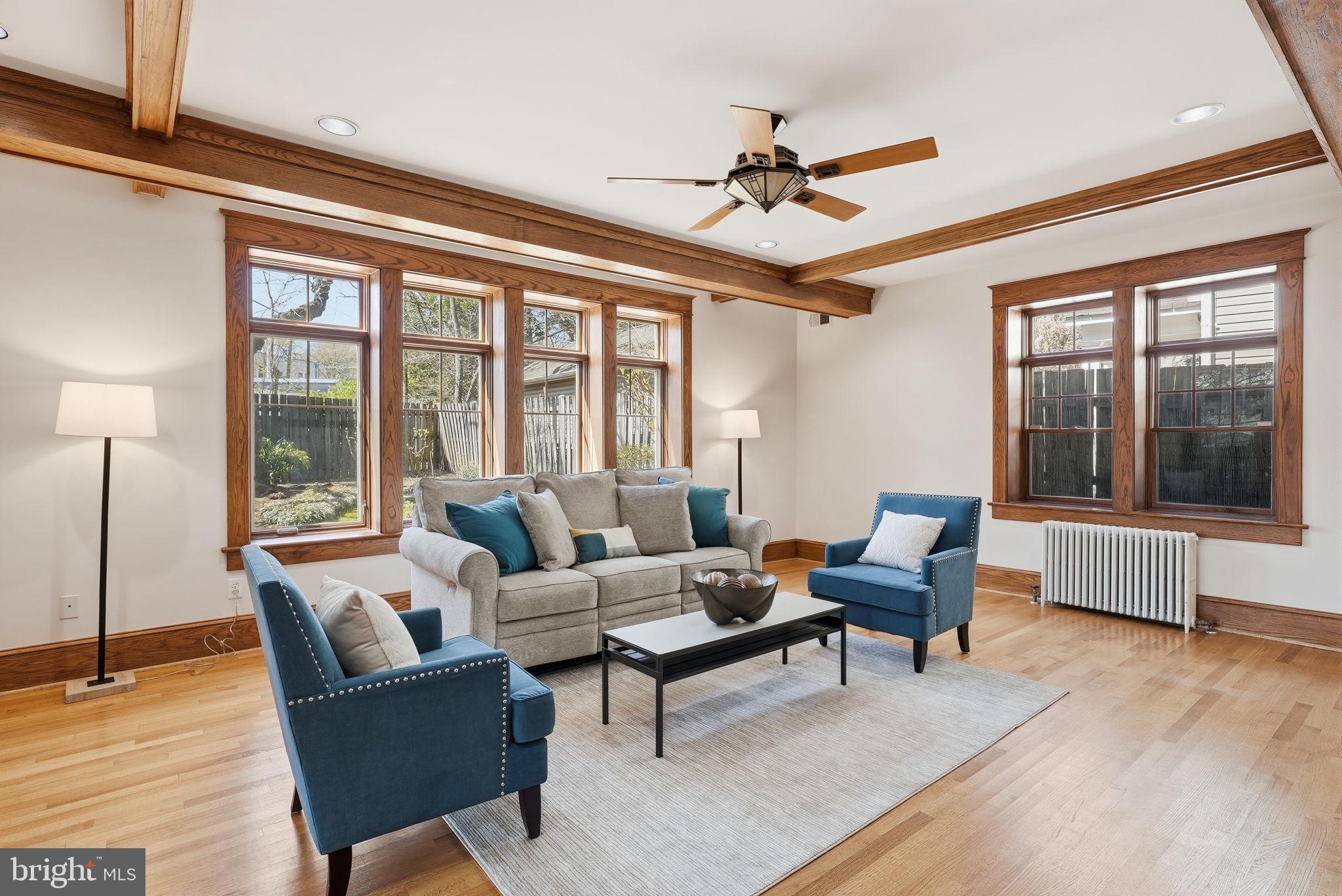 1526 N EDGEWOOD STREET