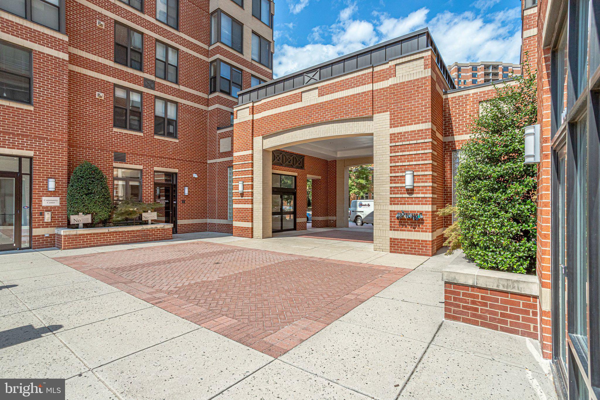 2220 FAIRFAX DRIVE 412