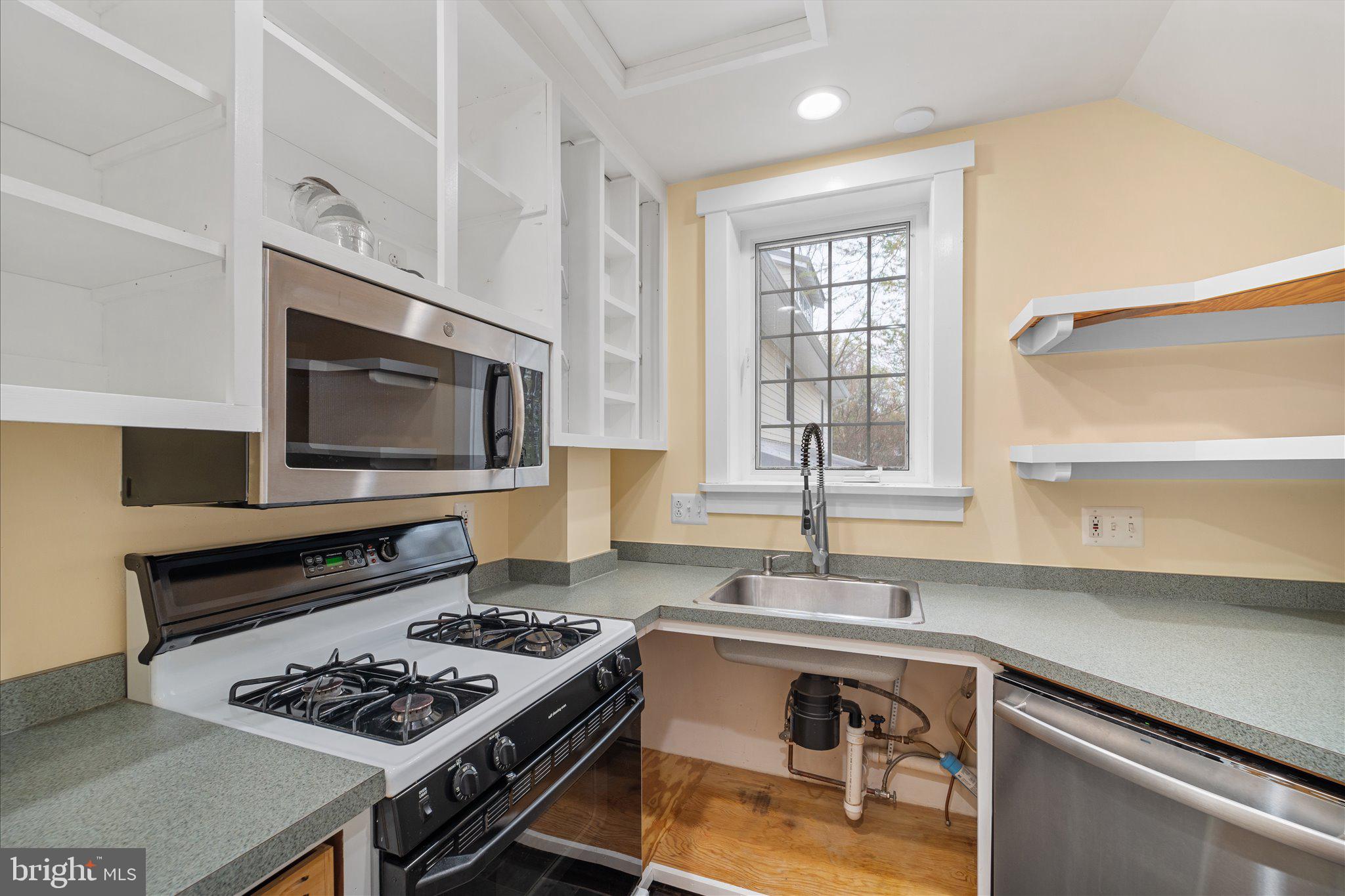 1715 S NELSON STREET