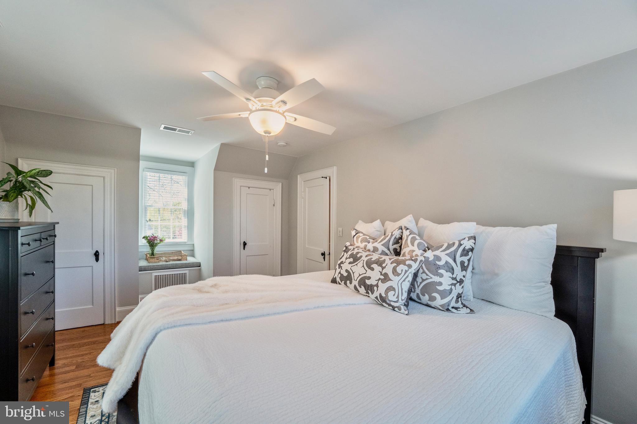 5943 WASHINGTON BOULEVARD