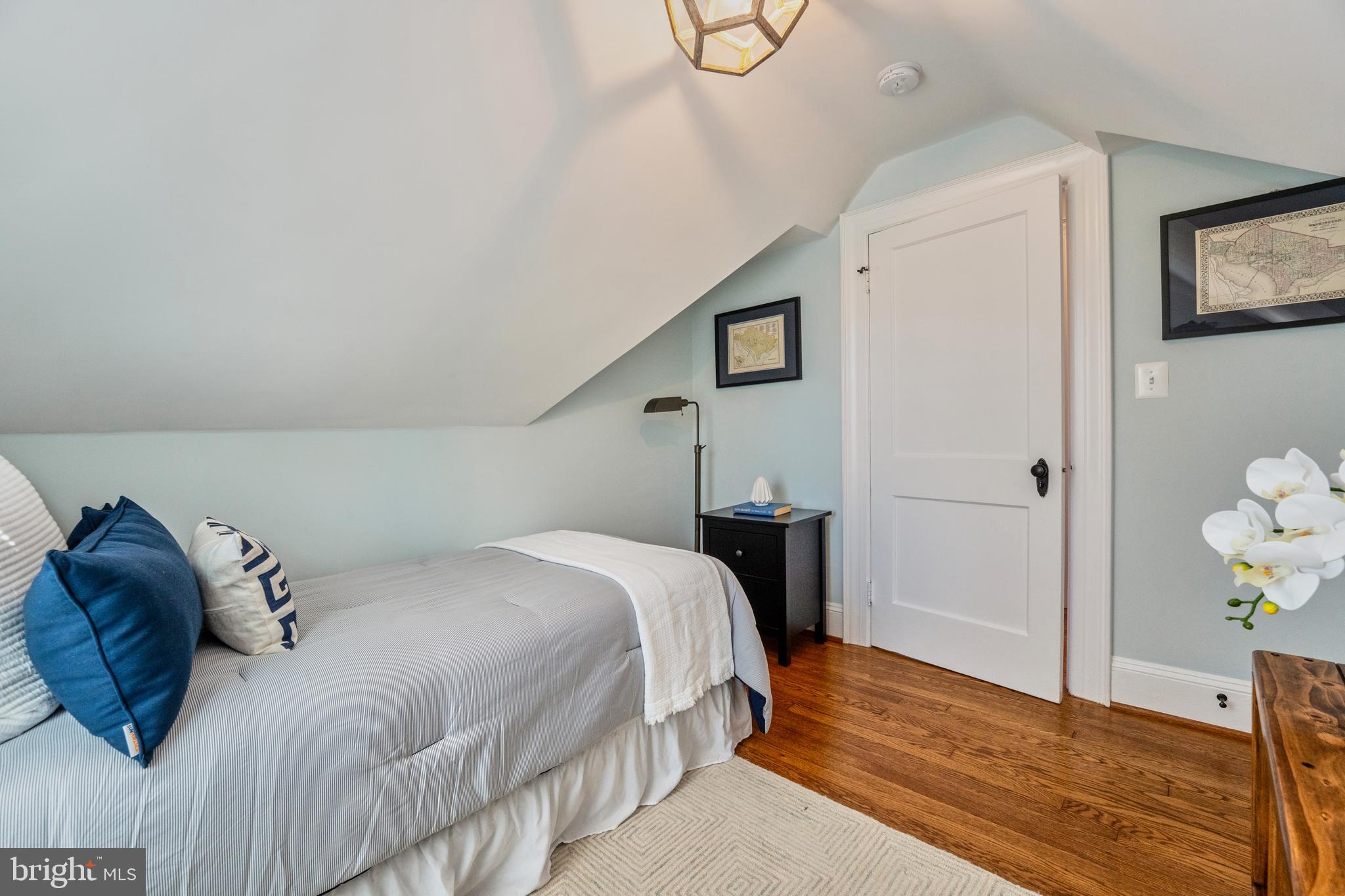 5943 WASHINGTON BOULEVARD