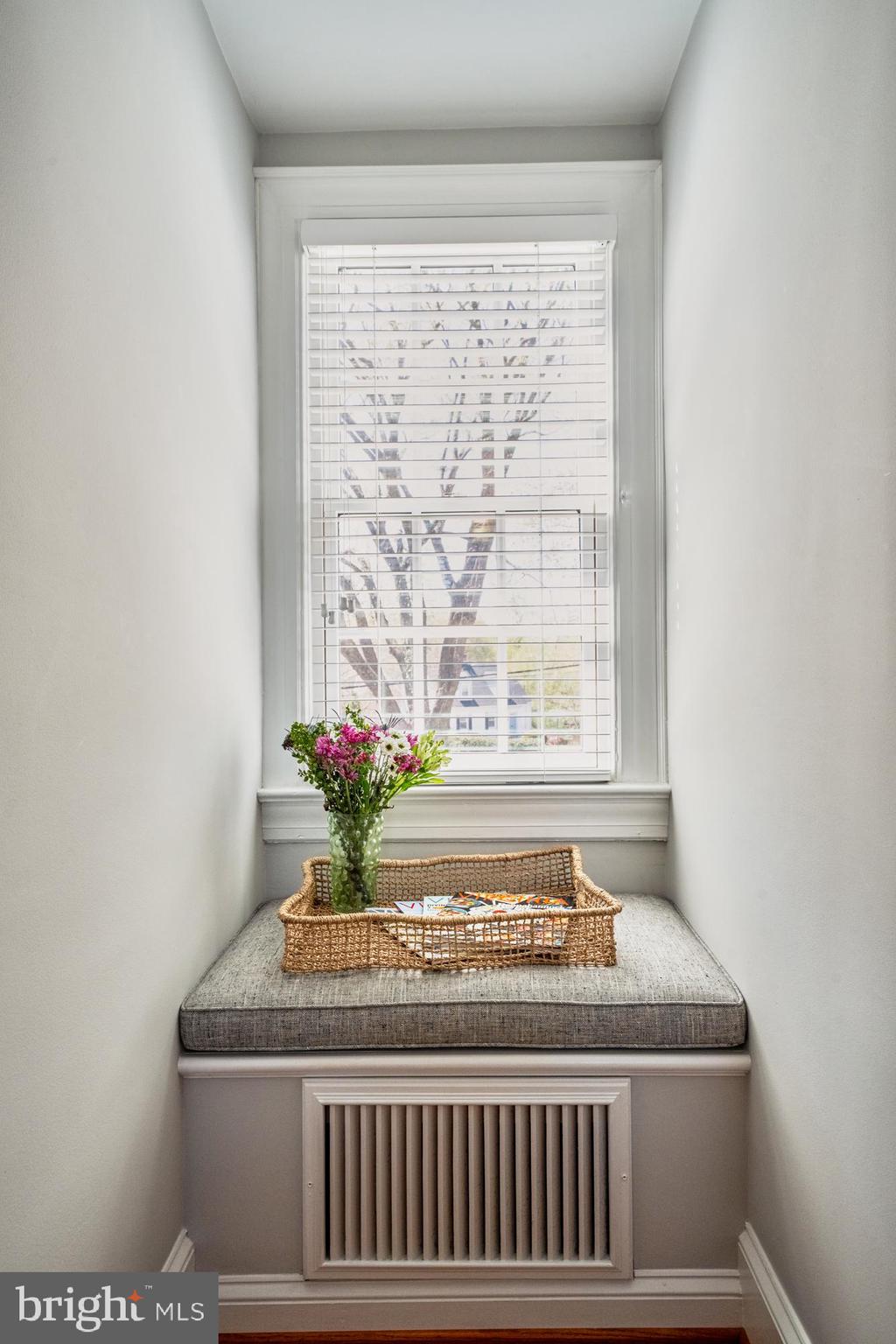 5943 WASHINGTON BOULEVARD