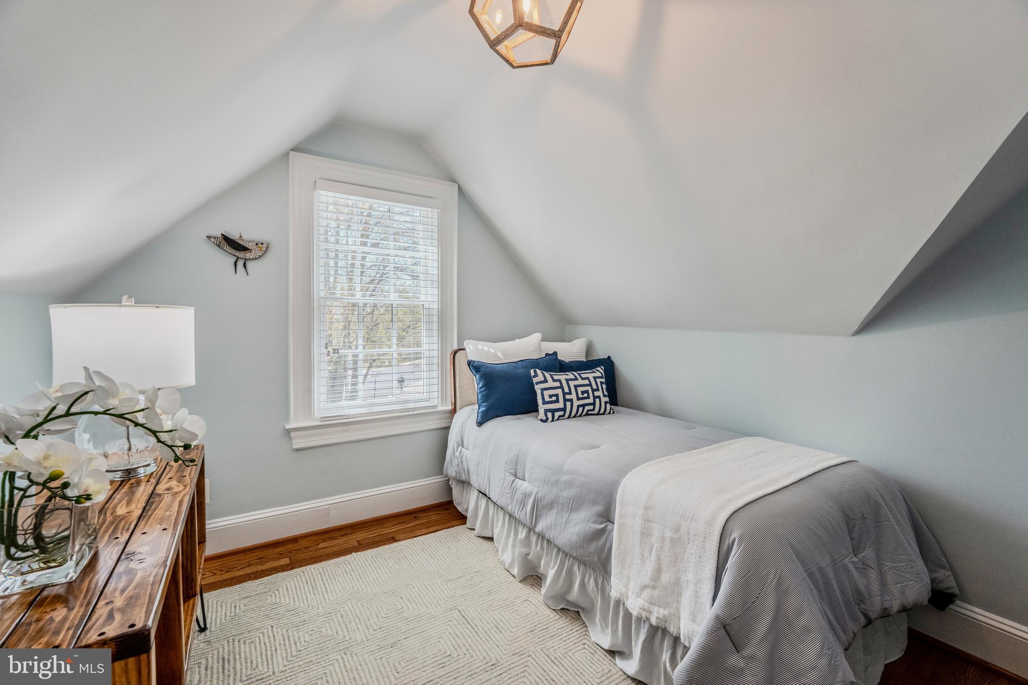 5943 WASHINGTON BOULEVARD