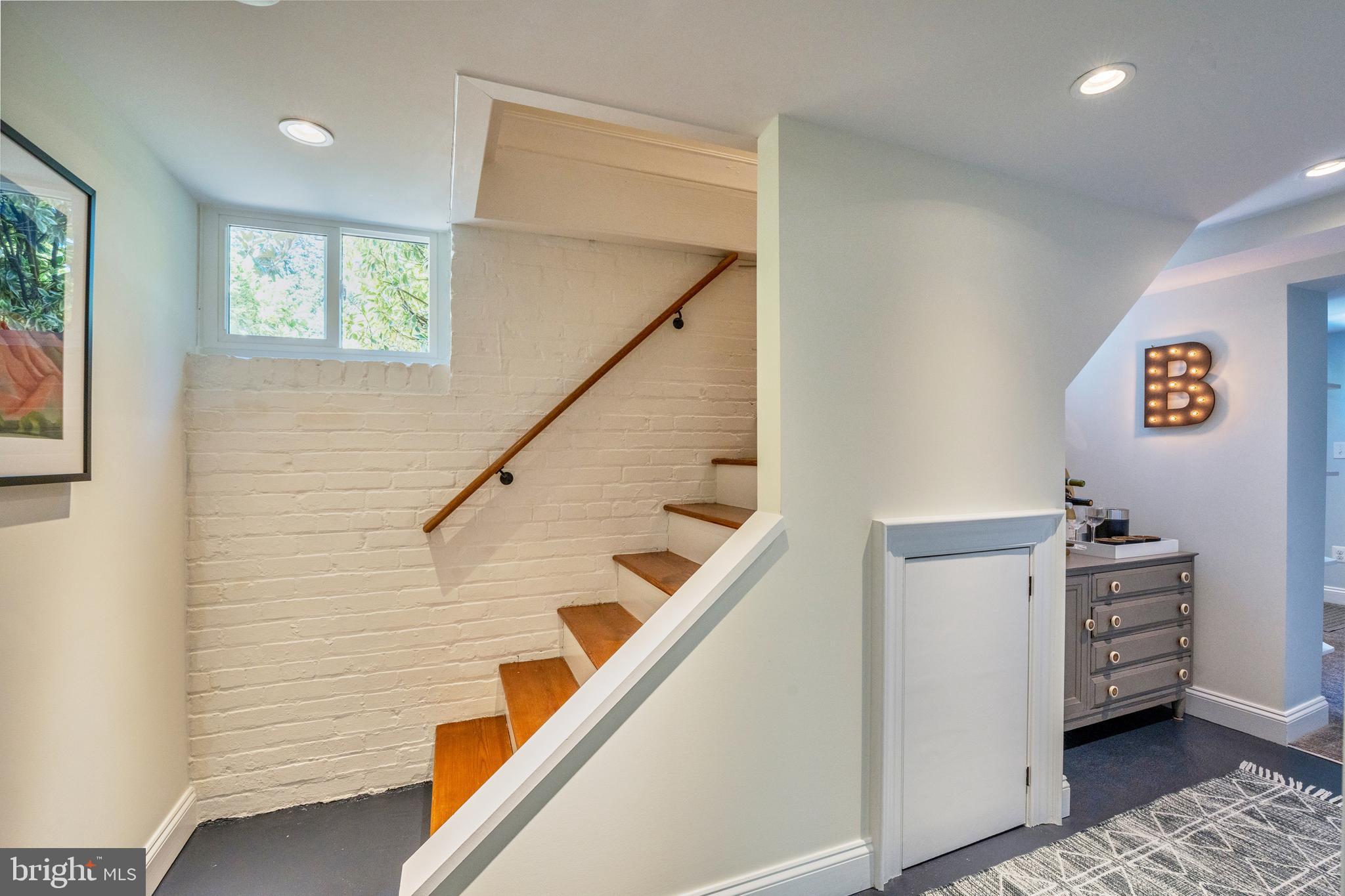 5943 WASHINGTON BOULEVARD