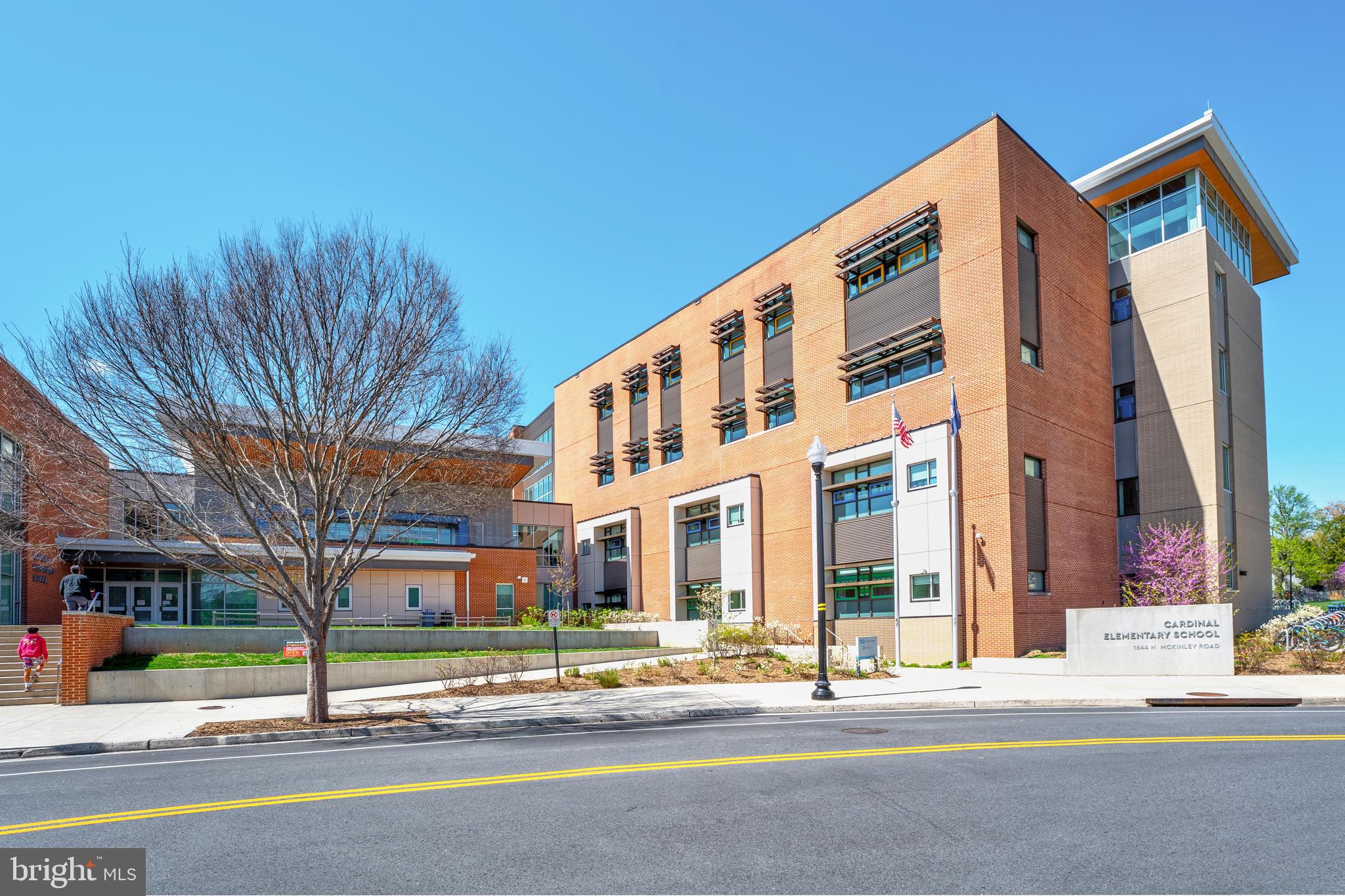 5943 WASHINGTON BOULEVARD