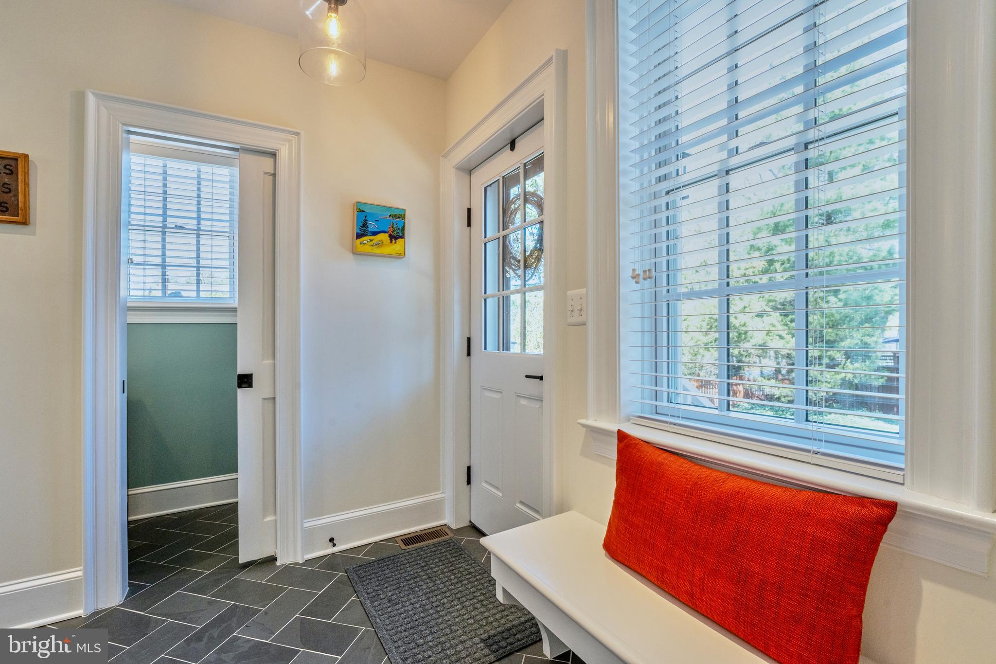 5943 WASHINGTON BOULEVARD