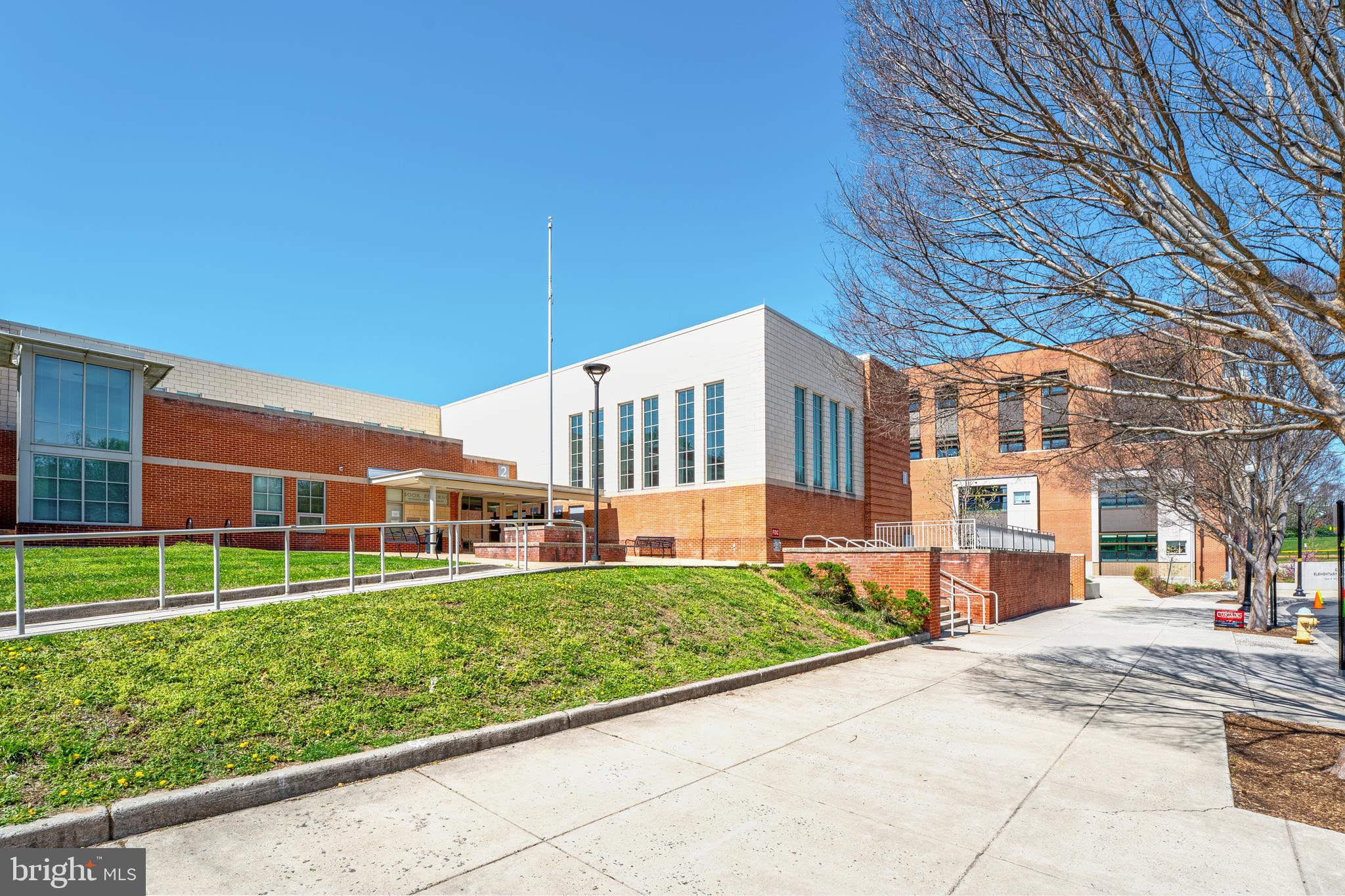 5943 WASHINGTON BOULEVARD