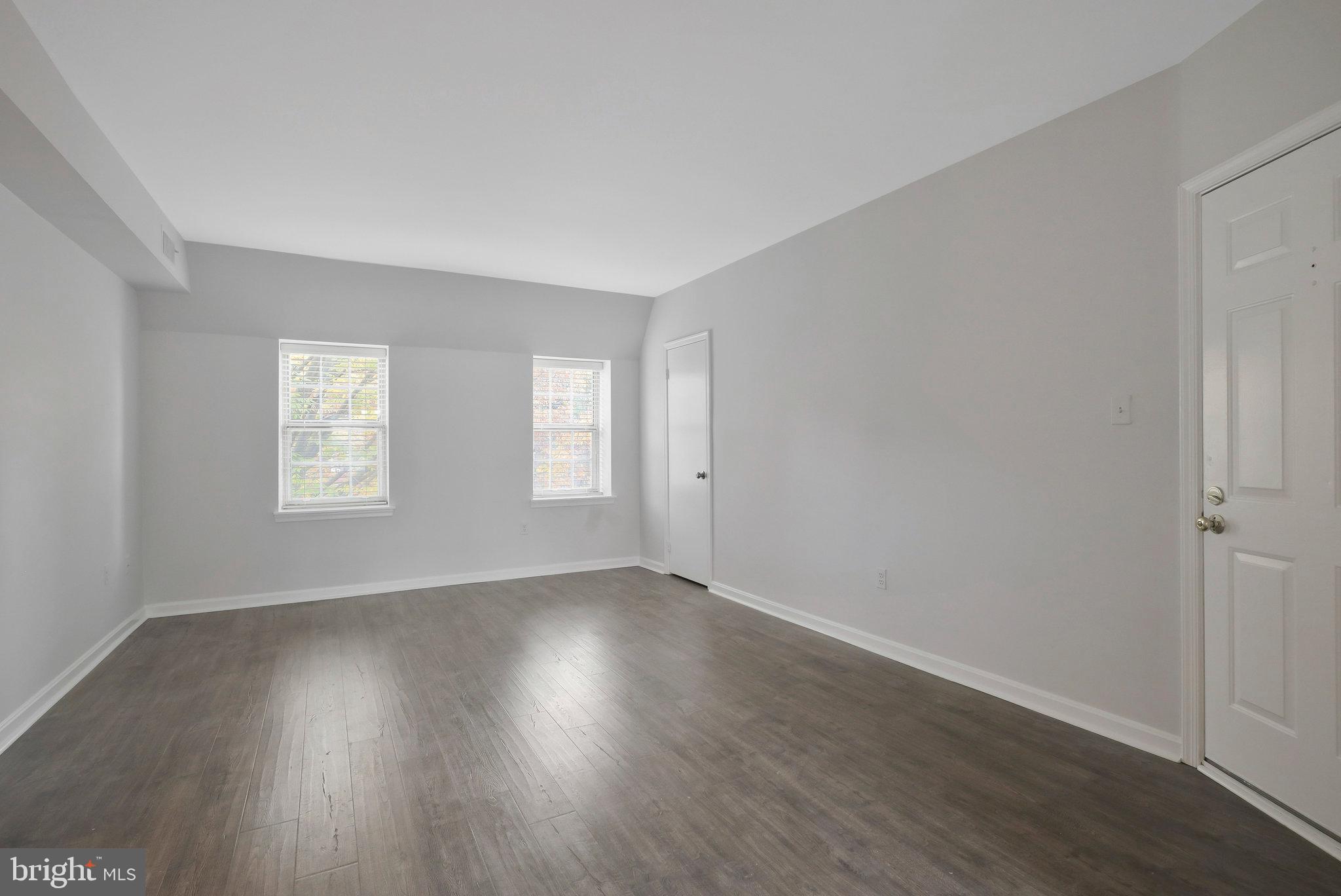 1804 QUEENS LANE 4-207