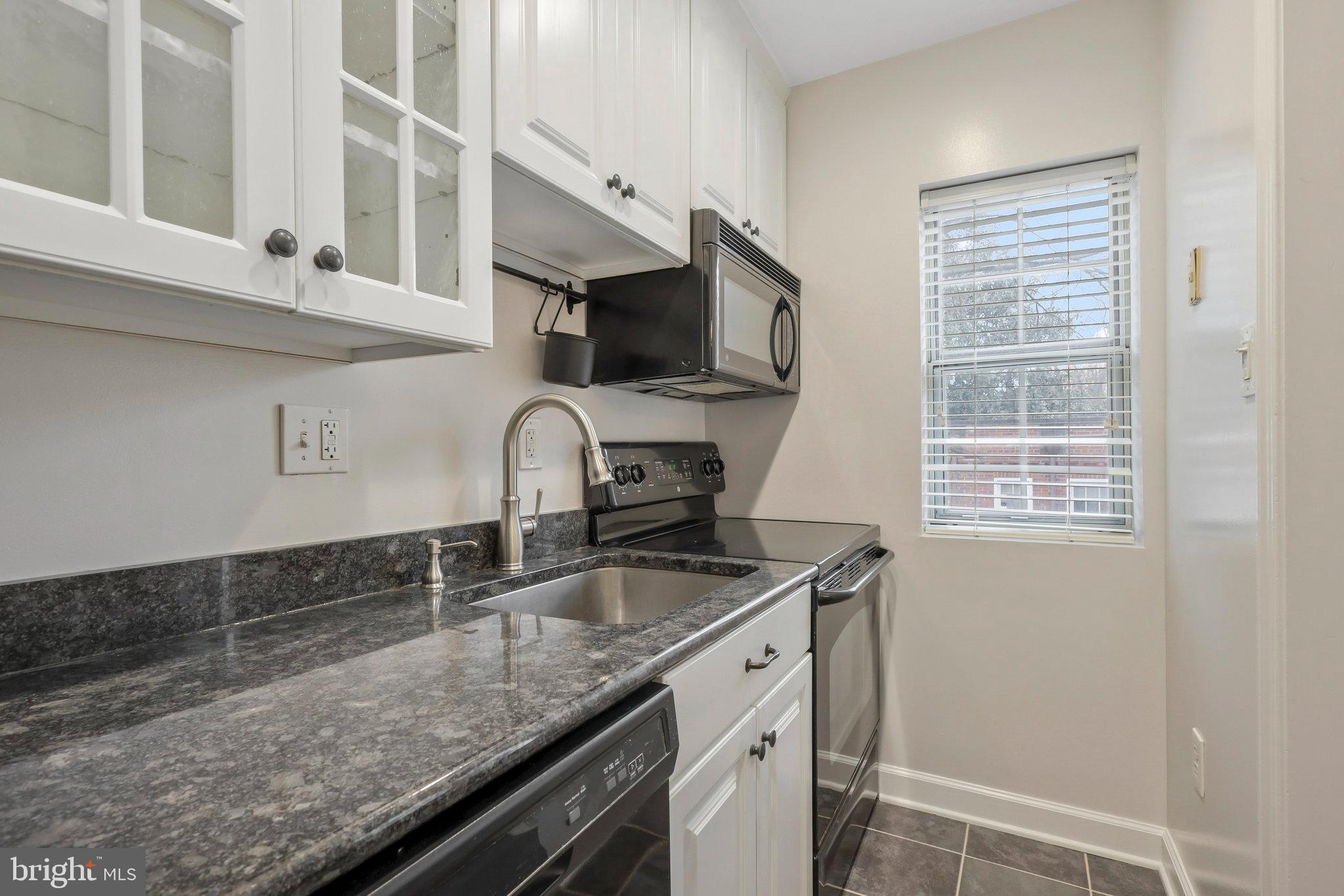 1804 QUEENS LANE 4-207