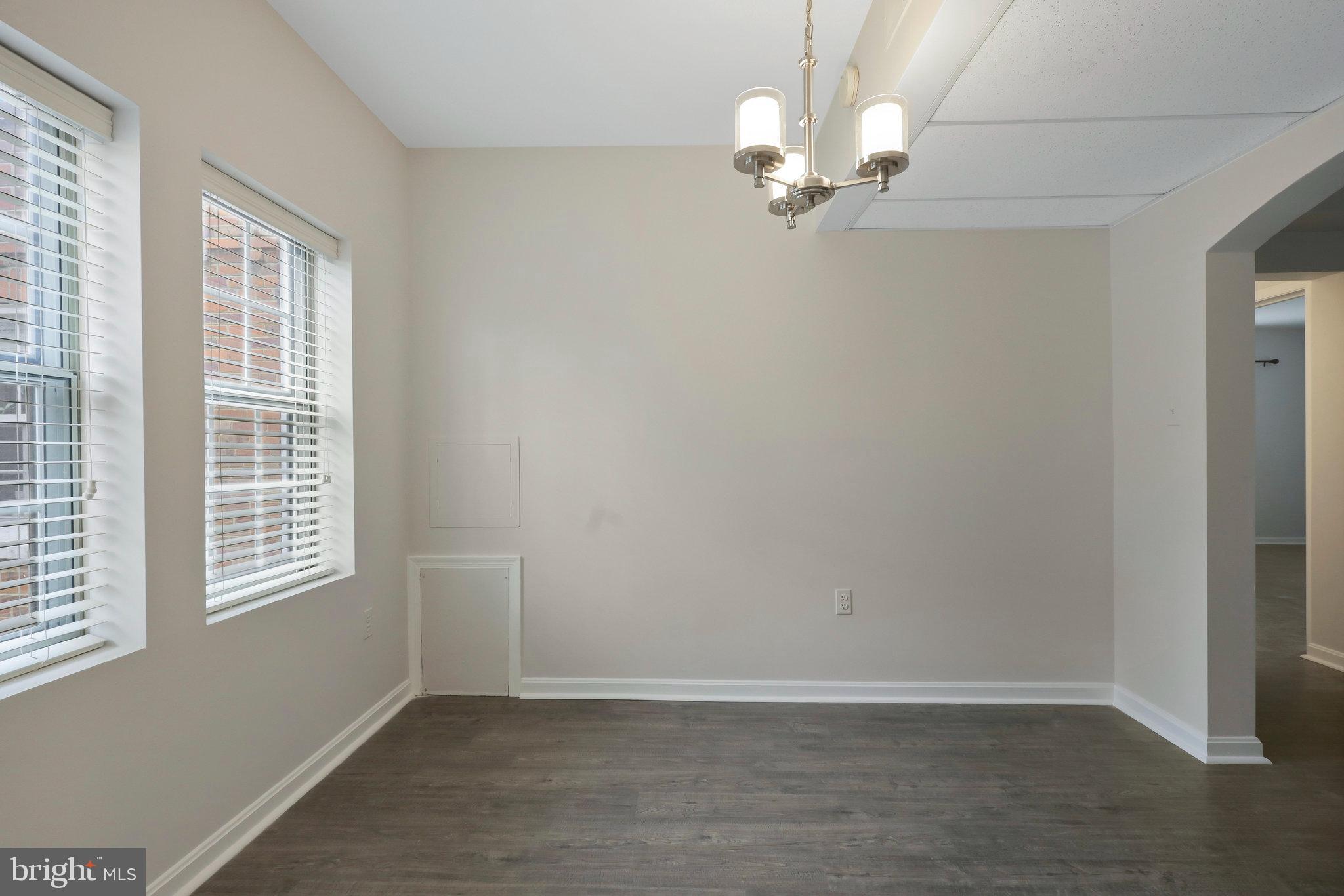 1804 QUEENS LANE 4-207