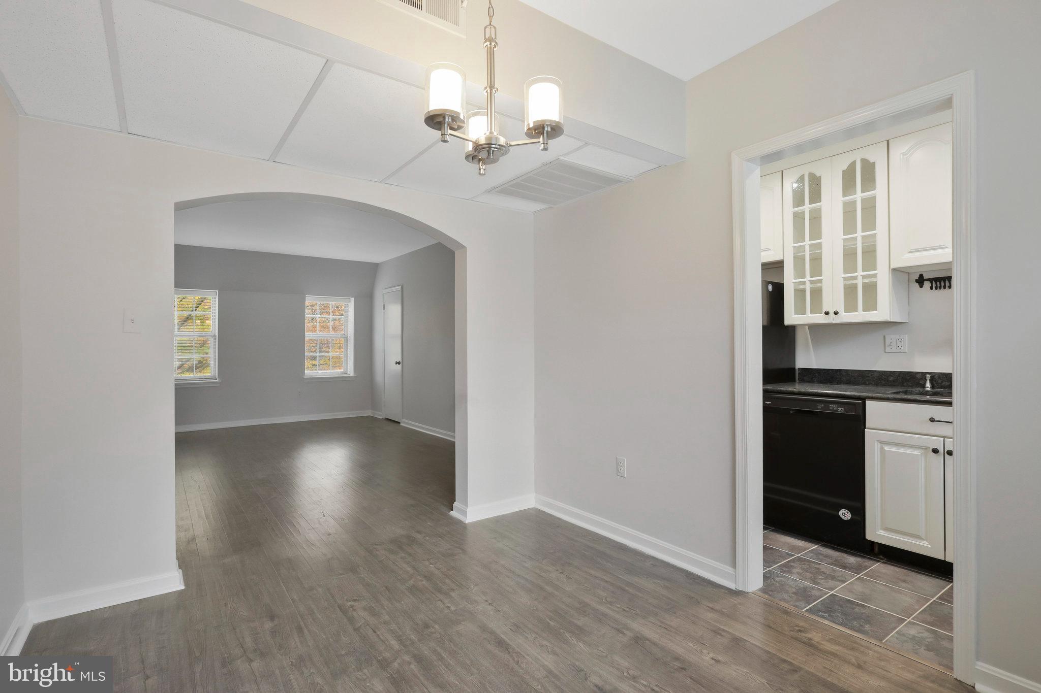 1804 QUEENS LANE 4-207