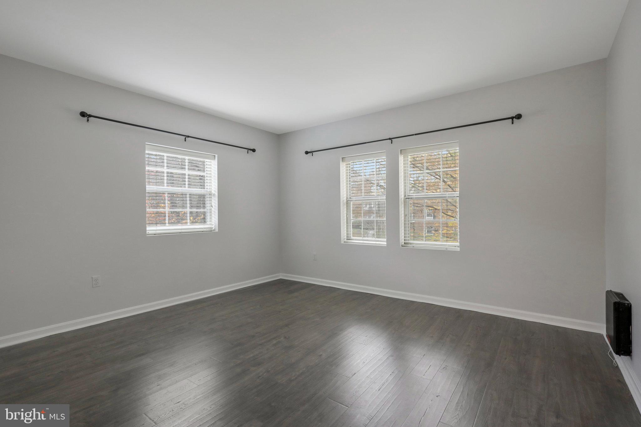 1804 QUEENS LANE 4-207