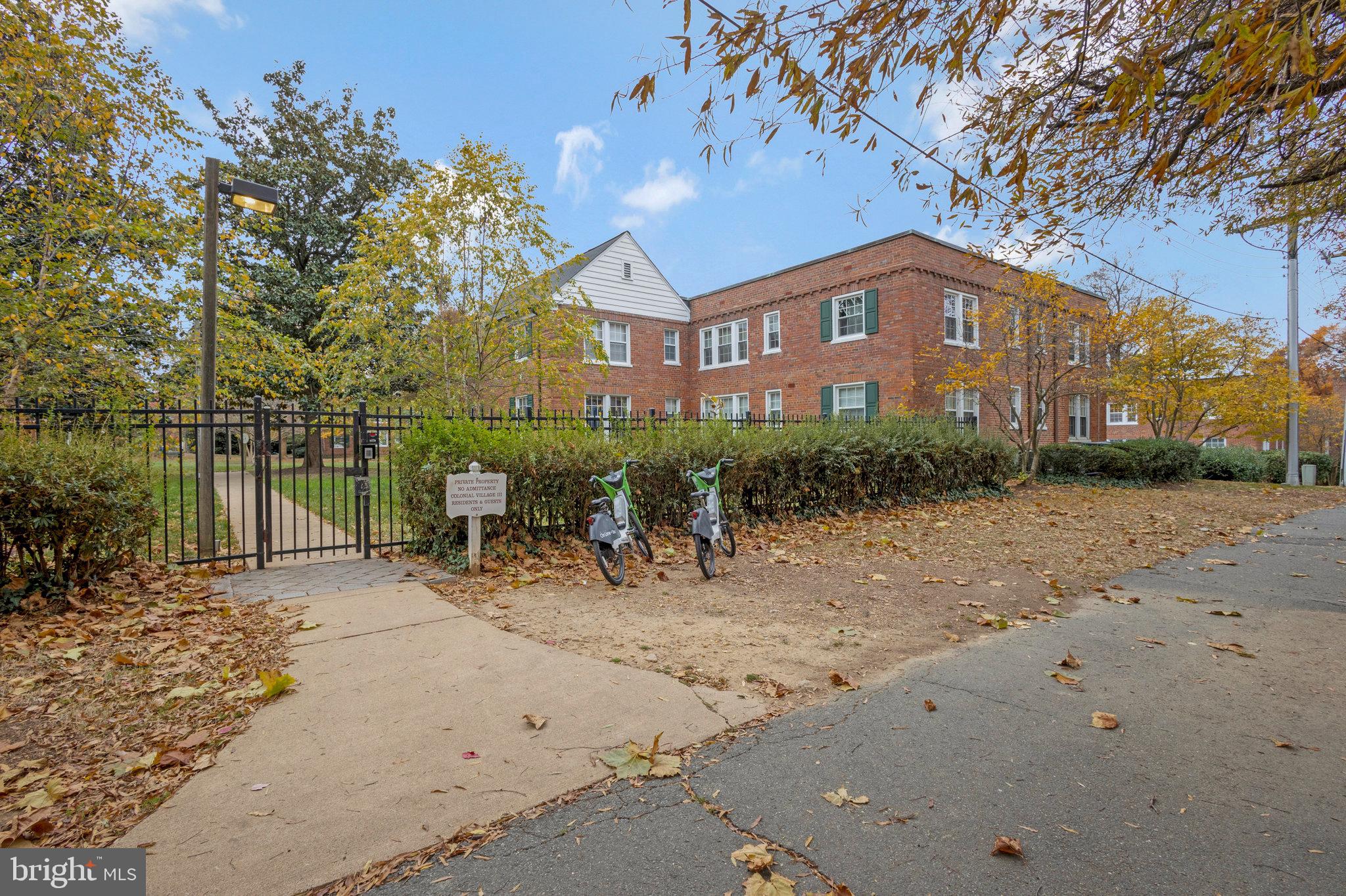 1804 QUEENS LANE 4-207