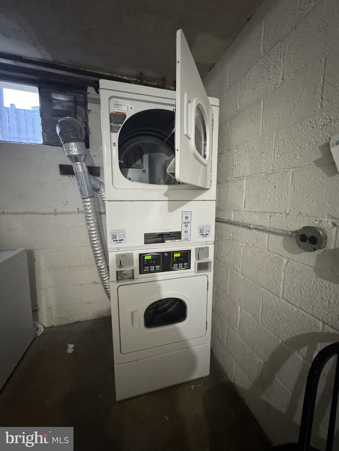 500 S COURTHOUSE ROAD 4