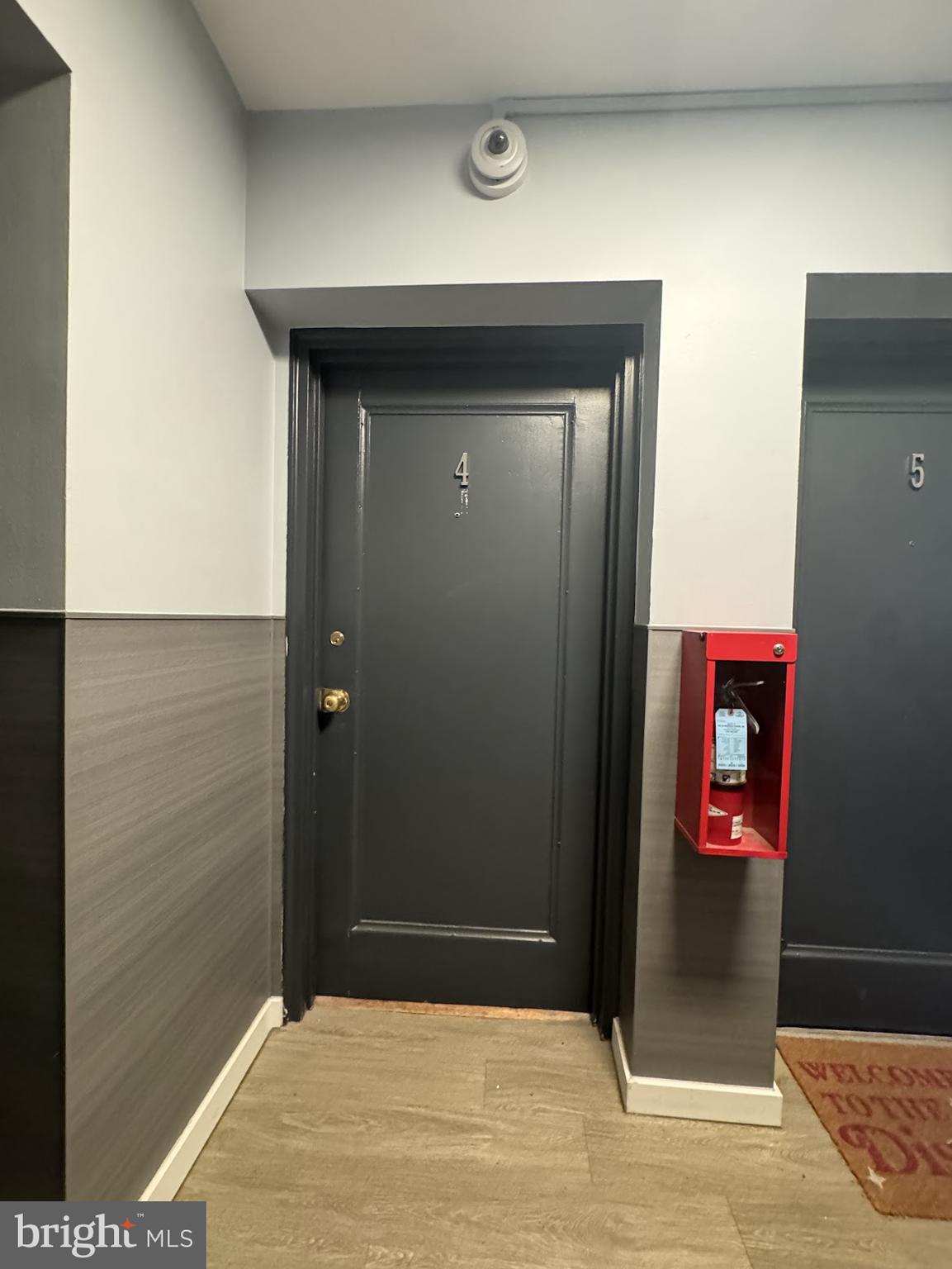 500 S COURTHOUSE ROAD 4