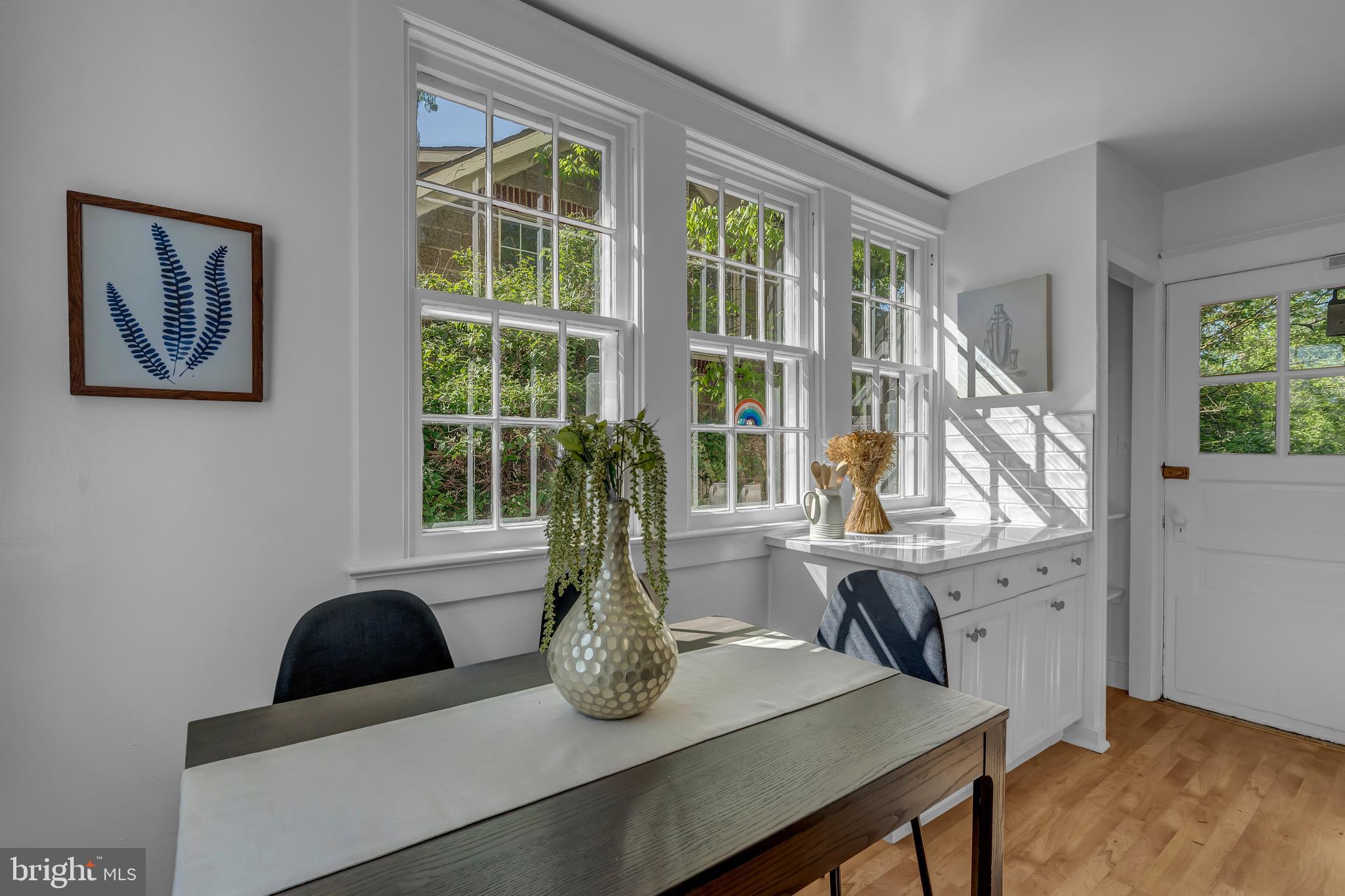 422 N EDGEWOOD STREET