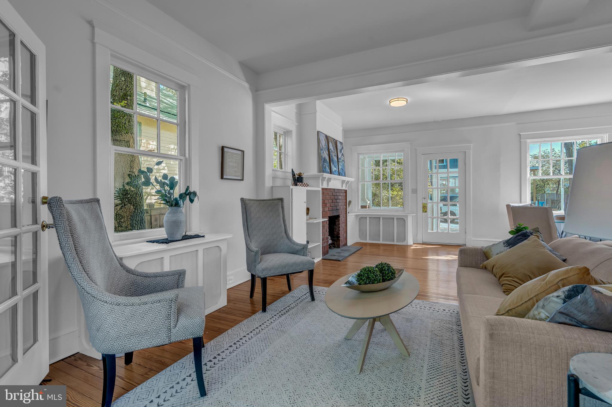 422 N EDGEWOOD STREET