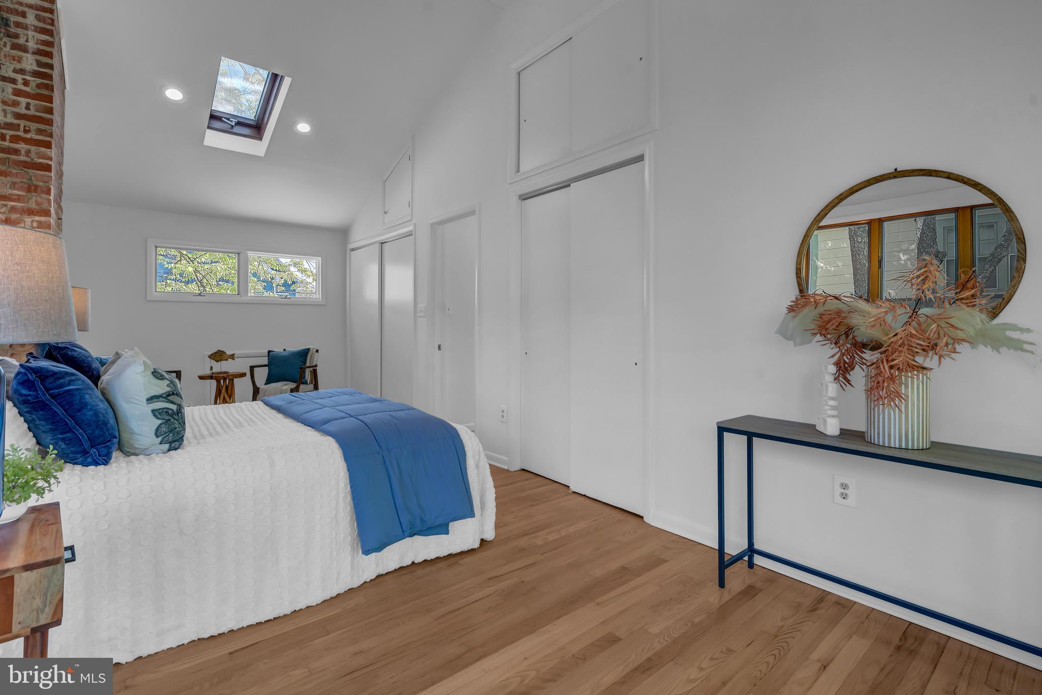 422 N EDGEWOOD STREET