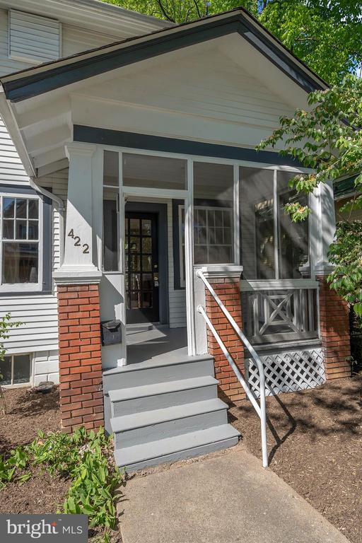 422 N EDGEWOOD STREET