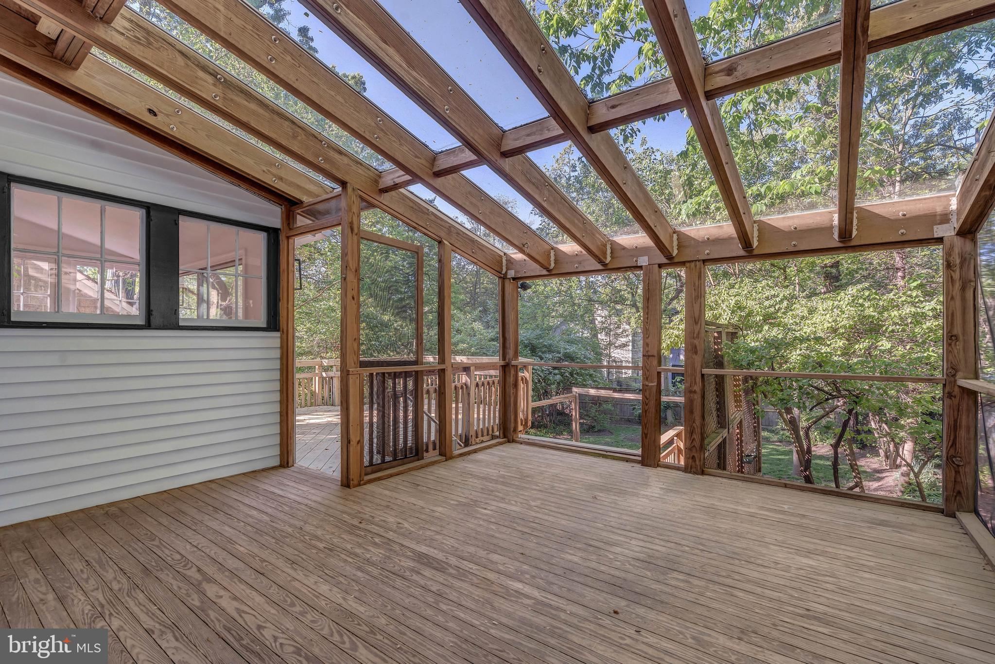 422 N EDGEWOOD STREET