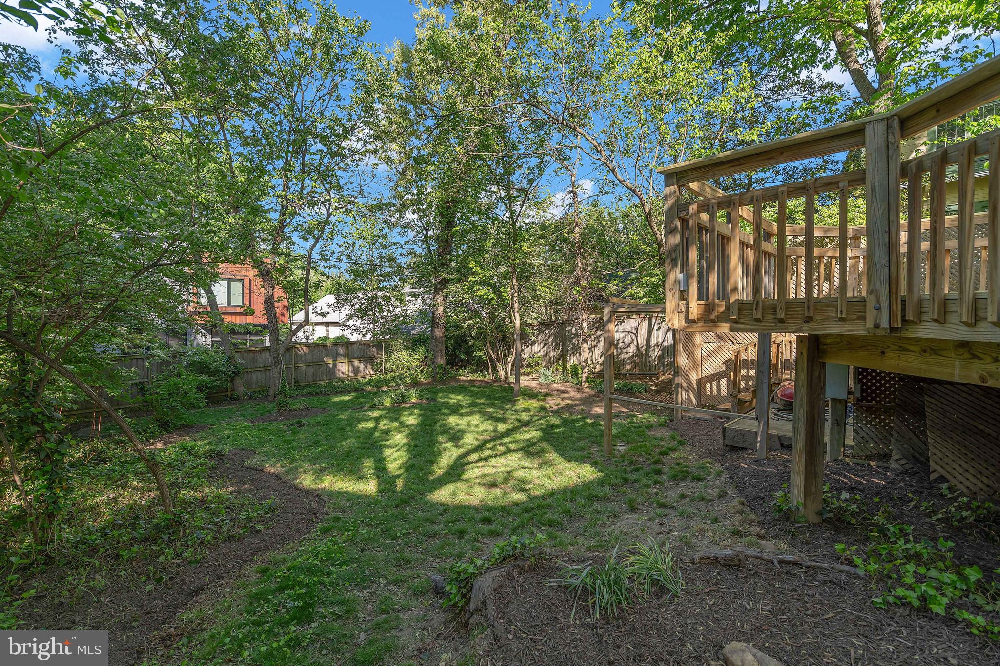 422 N EDGEWOOD STREET