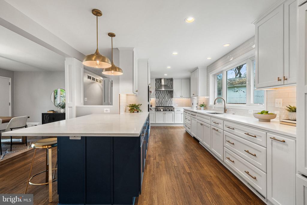 5400 WILLIAMSBURG BOULEVARD