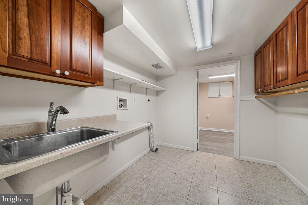 5400 WILLIAMSBURG BOULEVARD