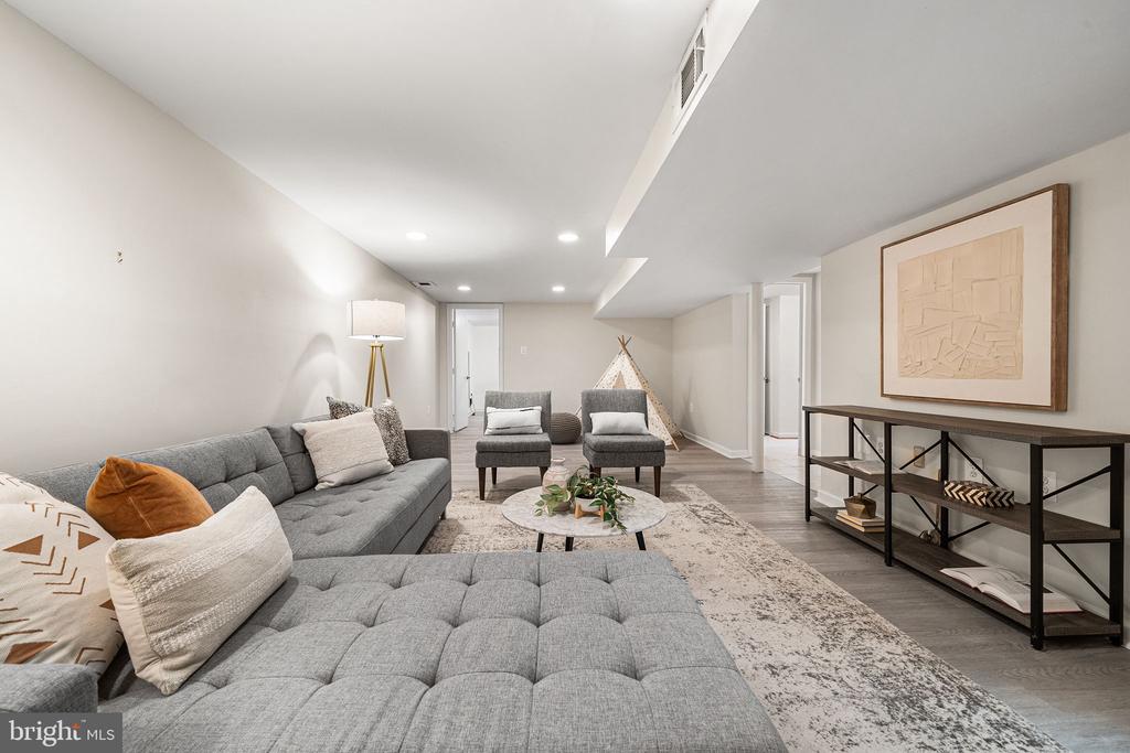5400 WILLIAMSBURG BOULEVARD