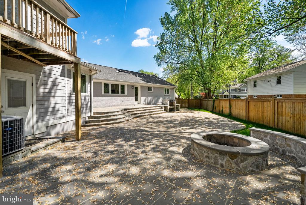 5400 WILLIAMSBURG BOULEVARD