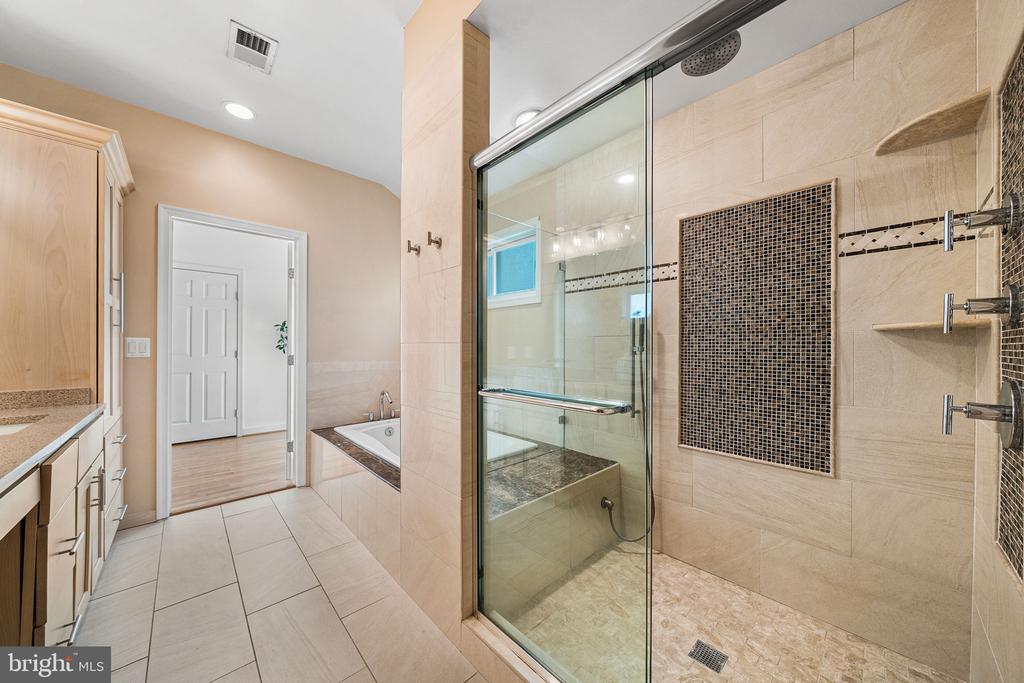5400 WILLIAMSBURG BOULEVARD