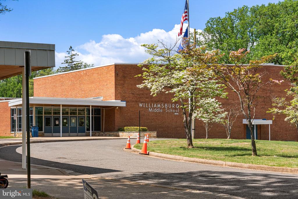 5400 WILLIAMSBURG BOULEVARD