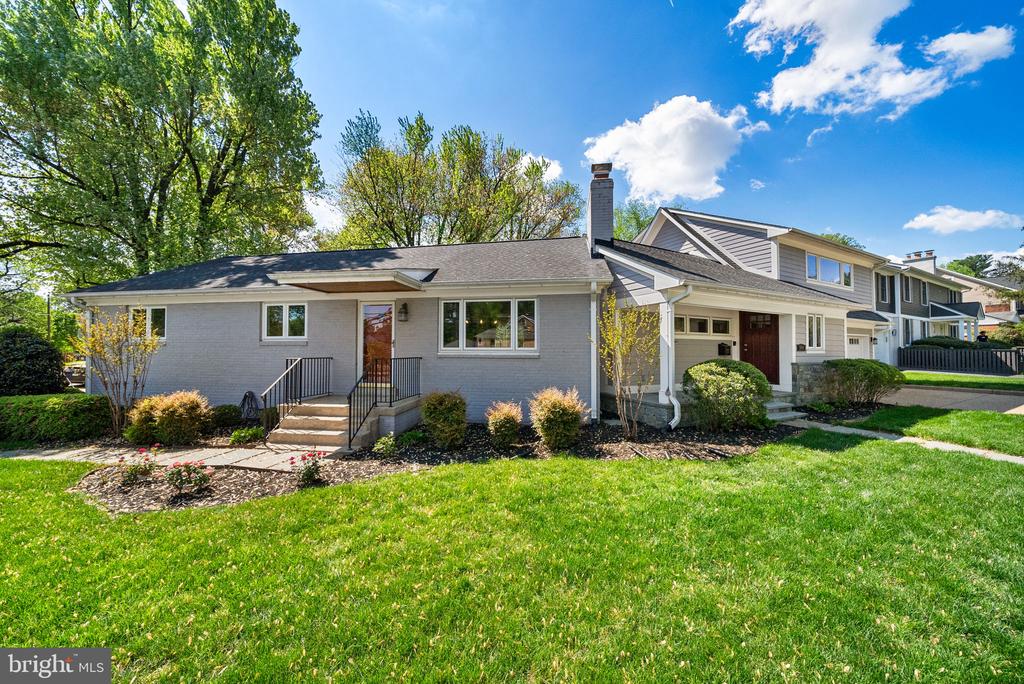 5400 WILLIAMSBURG BOULEVARD