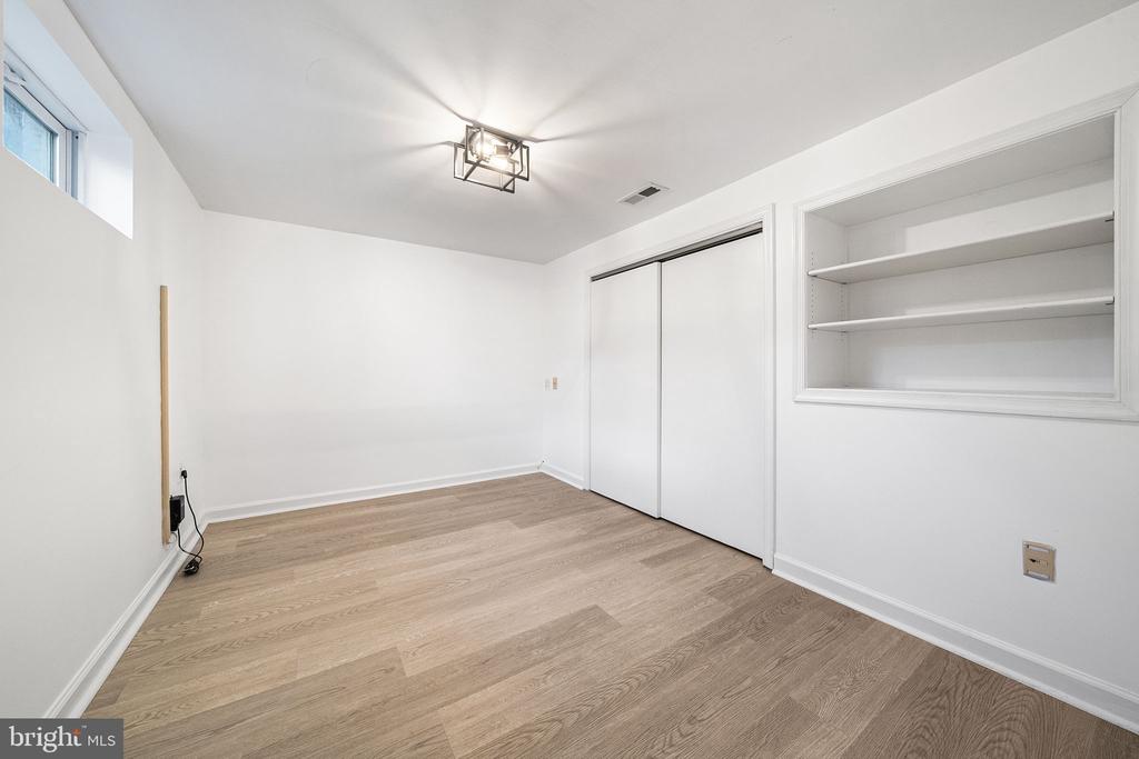 5400 WILLIAMSBURG BOULEVARD