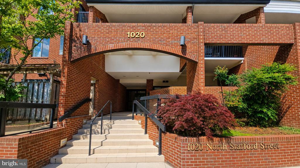 1020 N STAFFORD STREET Unit: 309
