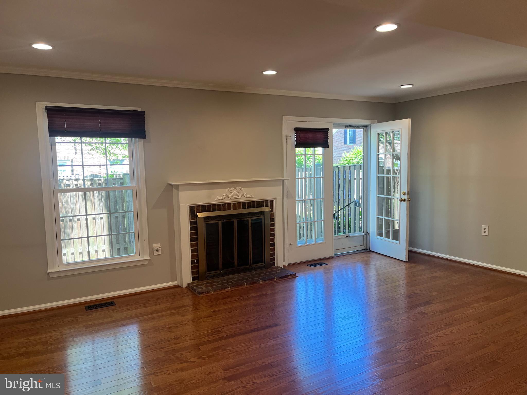 2518 ARLINGTON MILL DRIVE C S