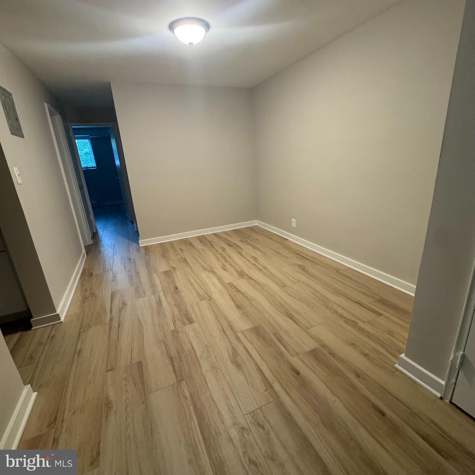 500 S COURTHOUSE ROAD 2