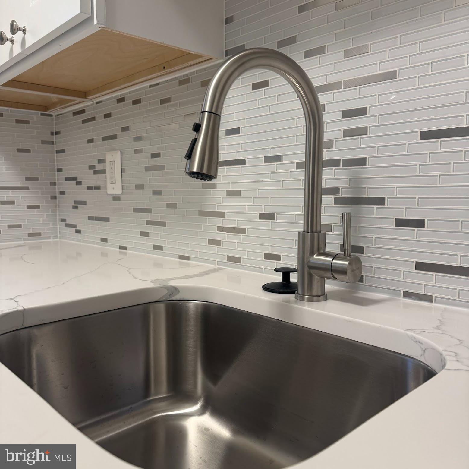 500 S COURTHOUSE ROAD 2