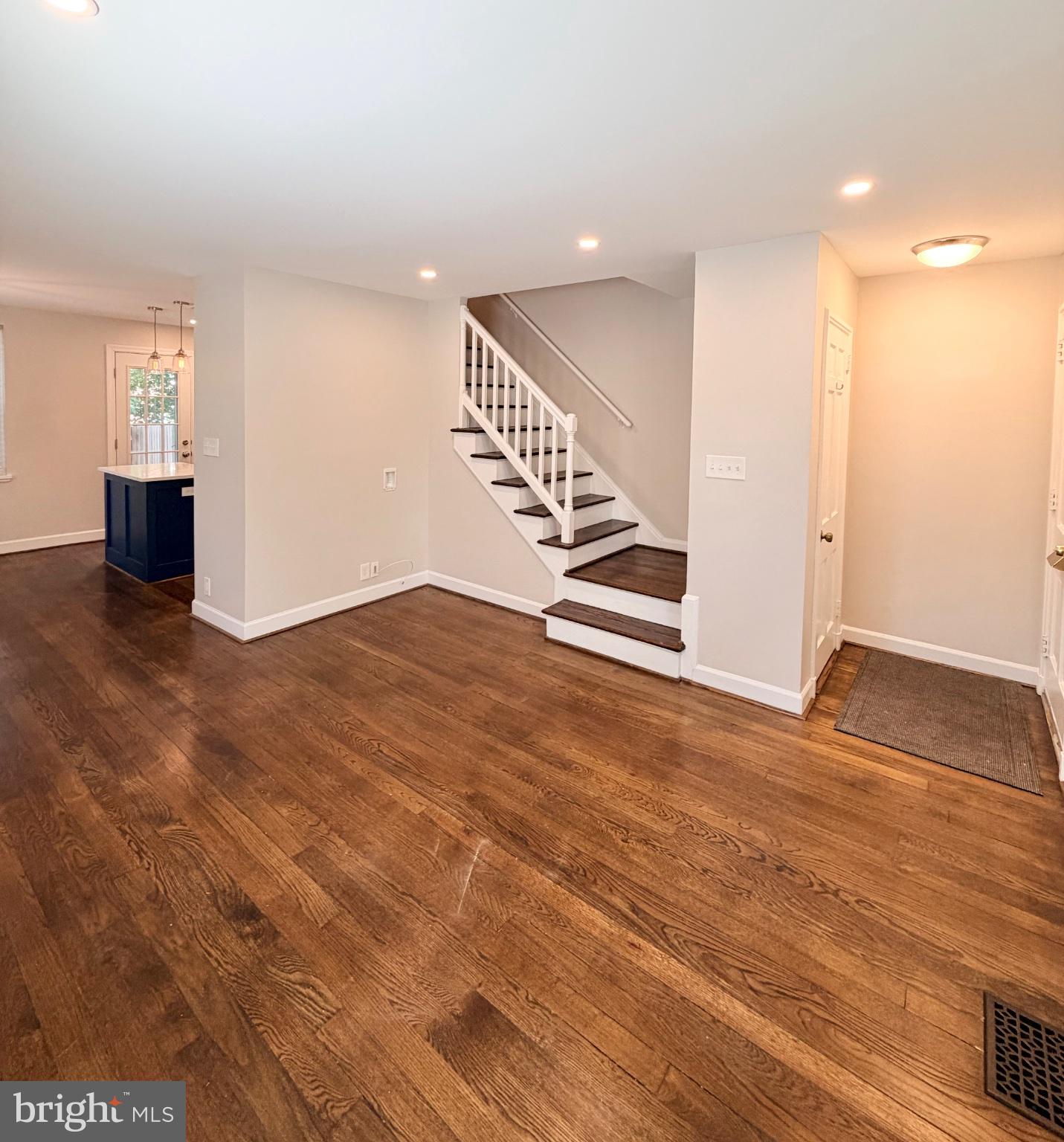 4800 28TH STREET S E