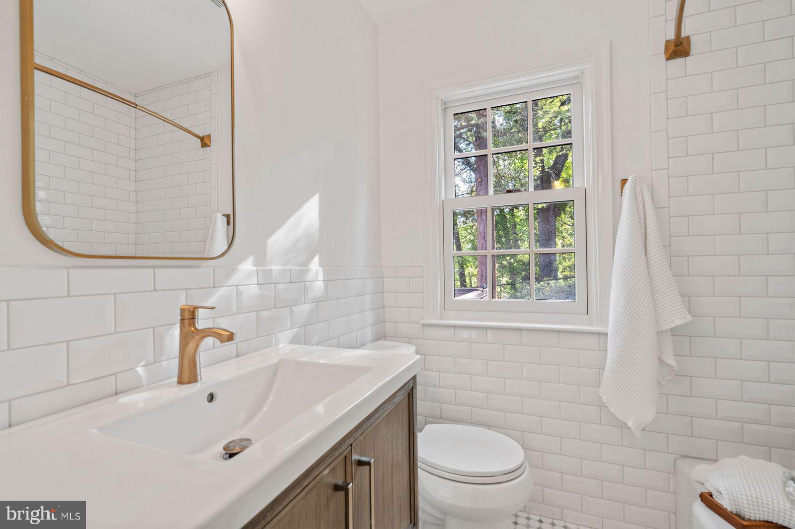 1616 N HARRISON STREET