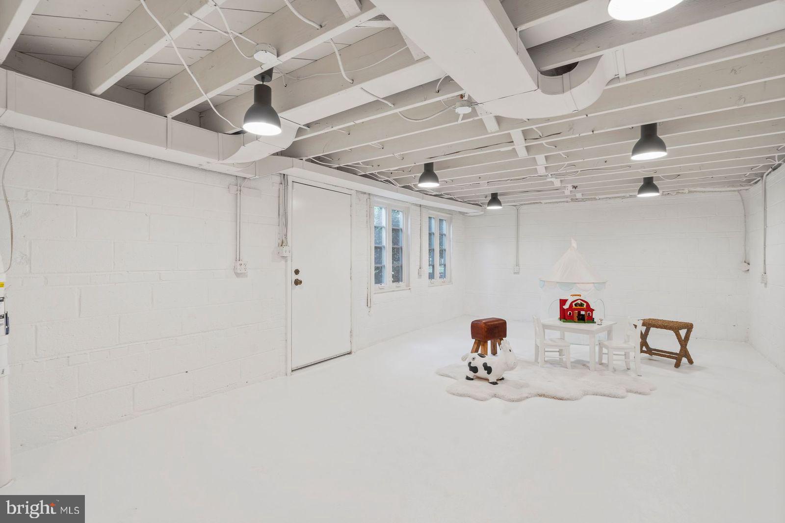 1616 N HARRISON STREET