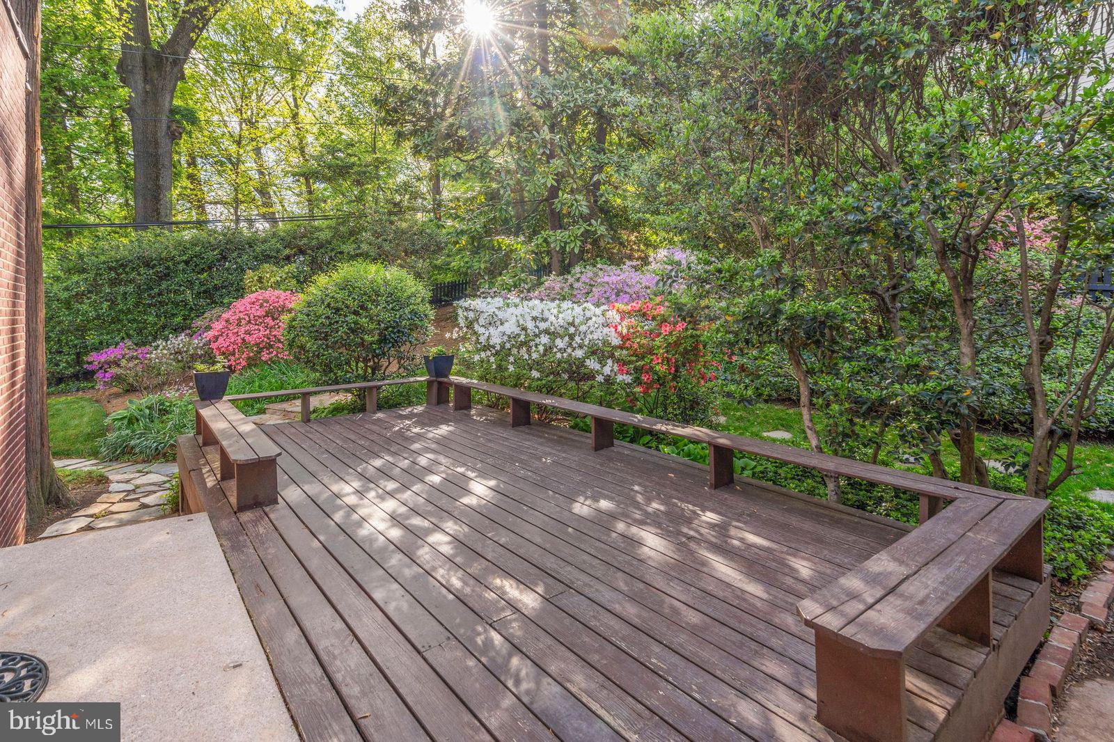 1616 N HARRISON STREET