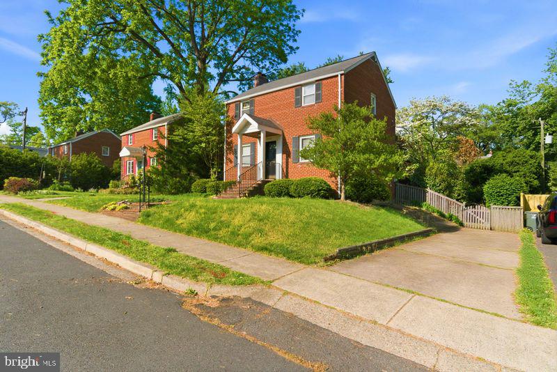 2101 N KENILWORTH STREET