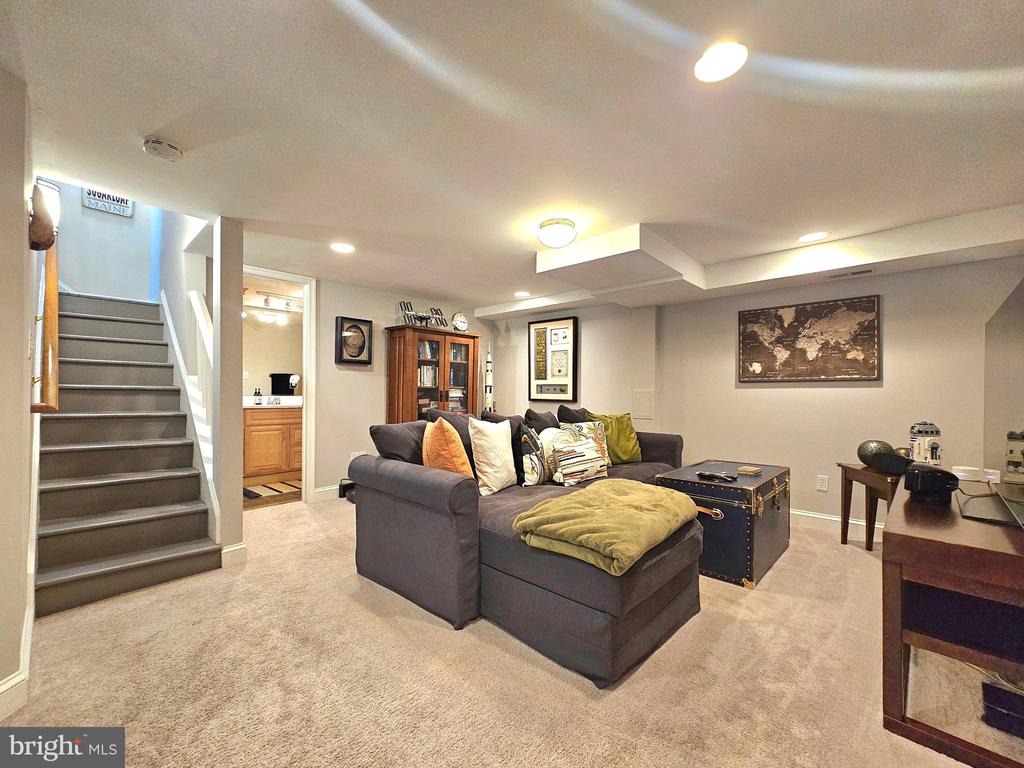 3410 15TH STREET N
