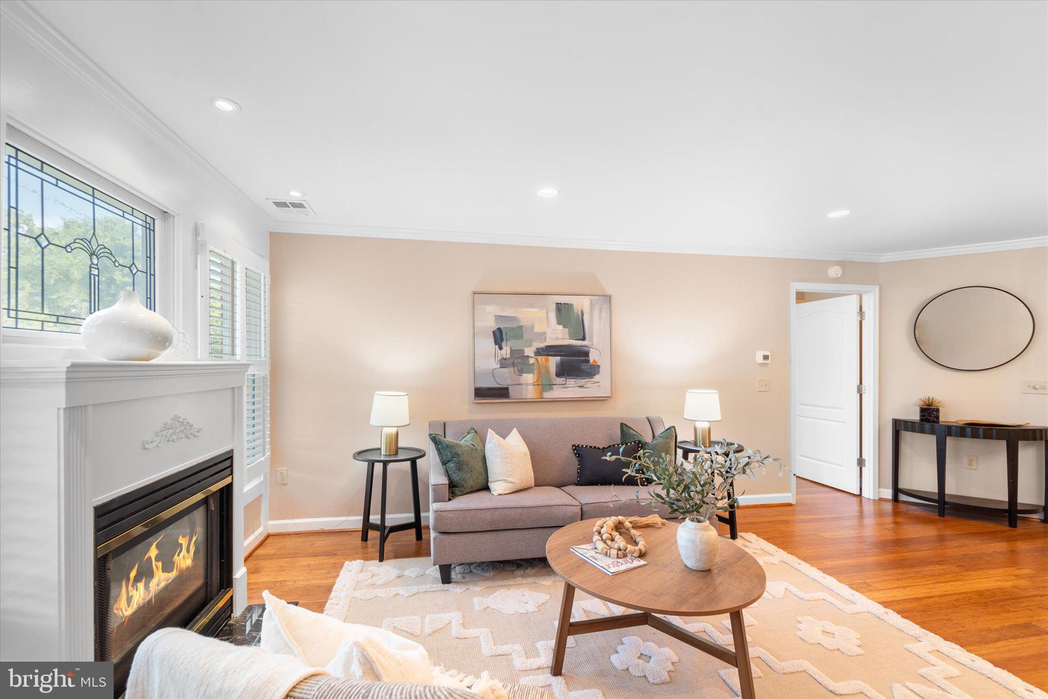 6924 FAIRFAX DRIVE 226