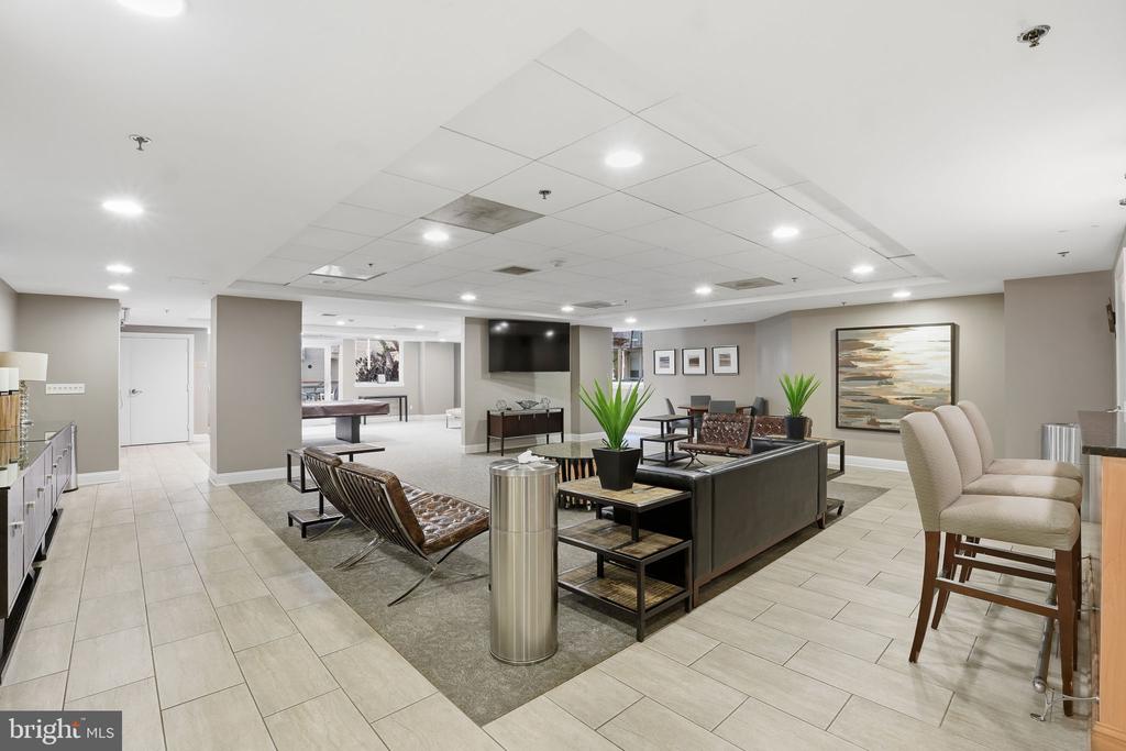 1020 HIGHLAND STREET N Unit: 605