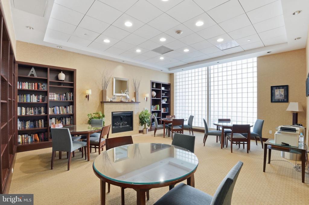 1020 HIGHLAND STREET N Unit: 605